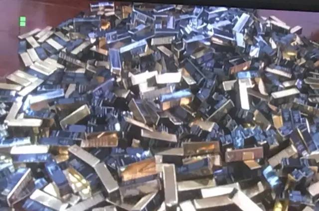 假冒大牌口红,正品香奈儿口红