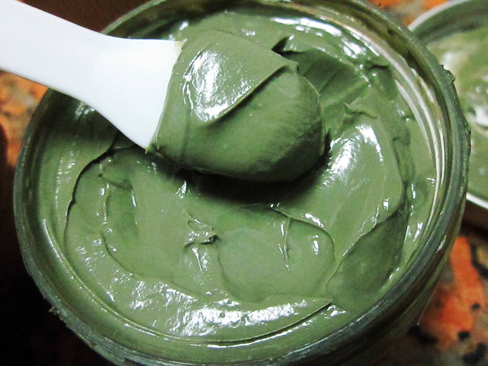 为什么挤黑头会感觉快感,挤黑头为什么看得那么清楚