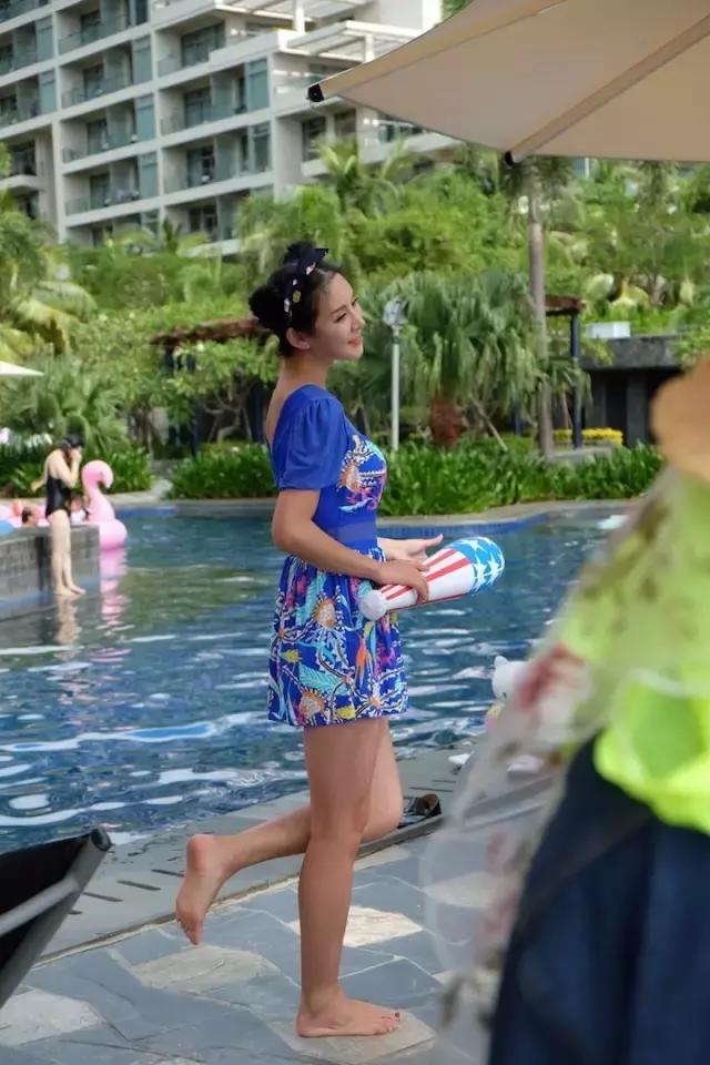 杨幂刘恺威最新一期从酒店出来,杨幂刘恺威法国巴黎定情之作