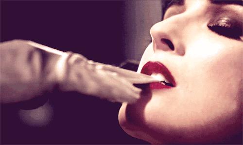 当奢侈品牌一个个进军彩妆界抢钱的主是越来越多了！