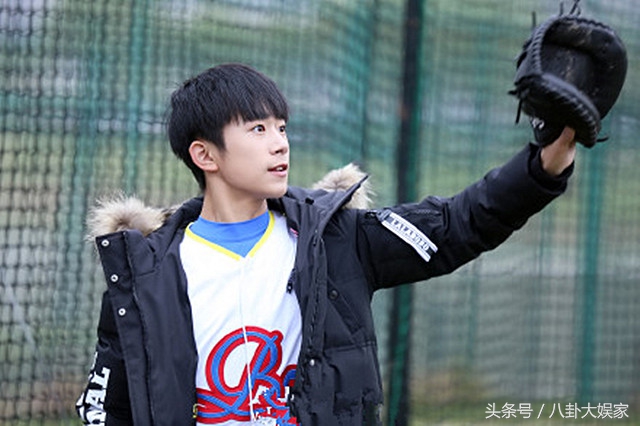 张艺兴可爱，千玺俏皮，蒋劲夫man爆，运动系男神你心水哪款？