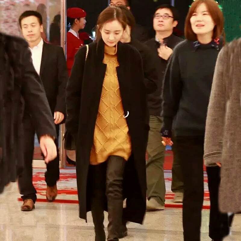 杨幂最新款卫衣,杨幂同款卫衣白色款爆款