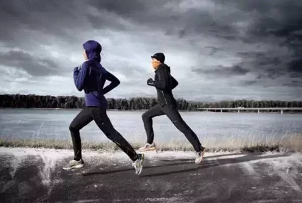 腿粗腿毛多穿秋裤难受,不显腿粗的秋裤女生