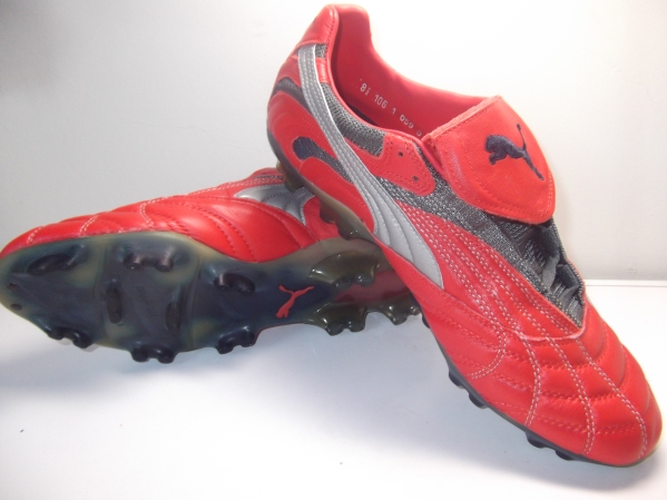 彪马足球鞋顶级和高端的区别,彪马最好的足球鞋