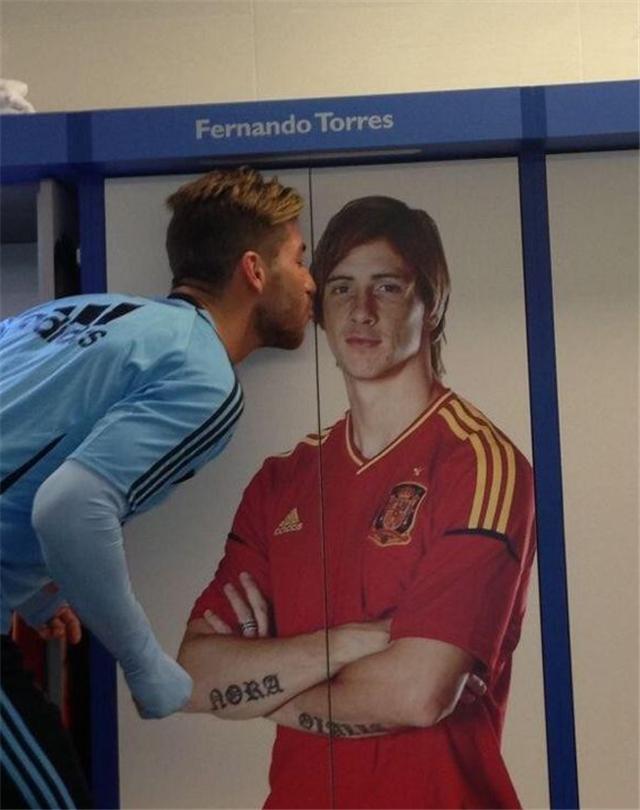 足坛“基情四射”，没想到你是这样的球星，厉害了word哥