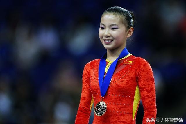 16岁大满贯21岁退役,颜值爆表成名校校花,却自曝没男同学追