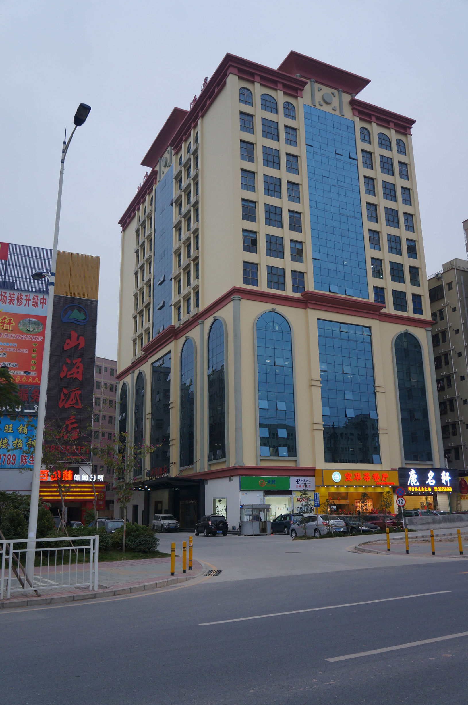 这些藏在市井山林的温馨酒店，连大腕儿都要抢着去住！