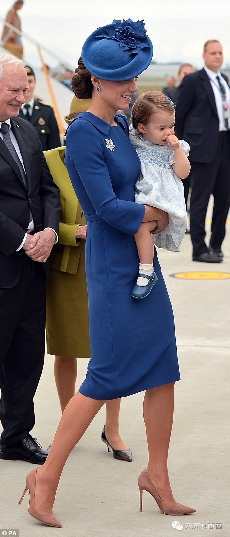 这姑娘太阳光，她照亮了英国王室