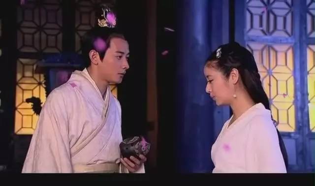 25出道29岁走红,“暖男专业户”的他如今又在用这个角色暖你……