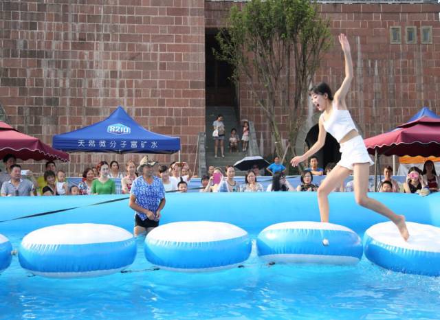 萌萌哒海狮空降海口，竟然还有这样的水上活动！