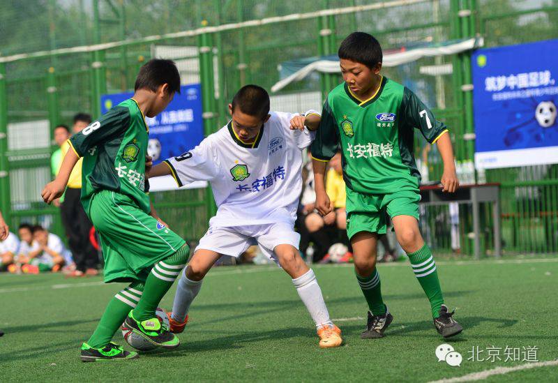 贝克汉姆在阿森纳踢过球吗,贝克汉姆足球教学