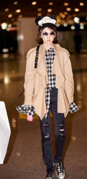 冬天女明星穿那么少怎么不感冒,天气冷怎么穿才暖和呢女生