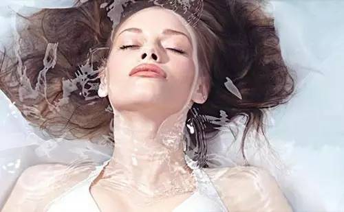 Madam问答室丨天天喷喷雾为什么越喷越干?