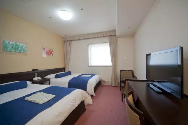 离羽田机场方便的酒店,早班起不来