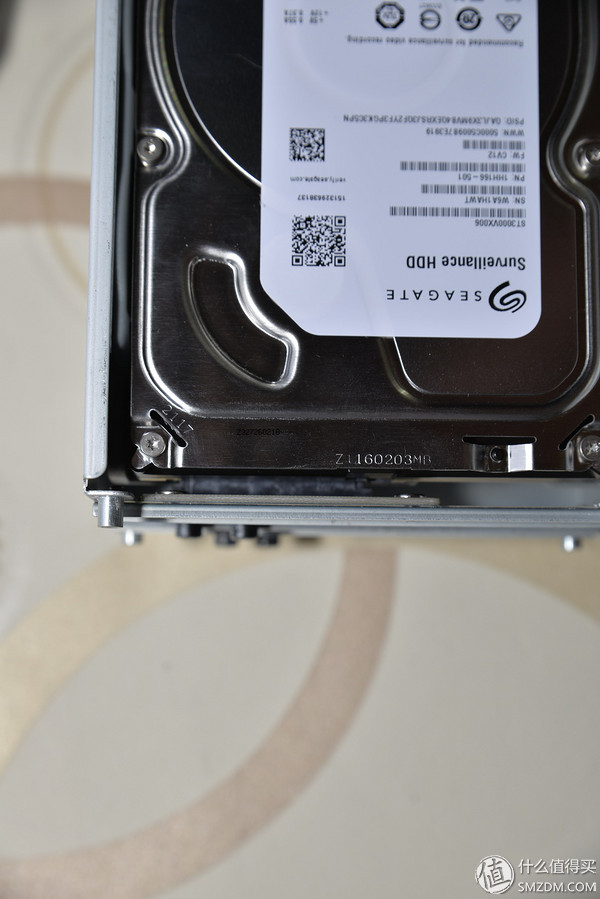 磁盘阵列硬盘盒拆解,阵列硬盘盒怎么安装