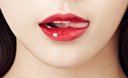 嘴唇干裂脱皮怎么办有什么方法,嘴唇干裂脱皮怎么办最有效