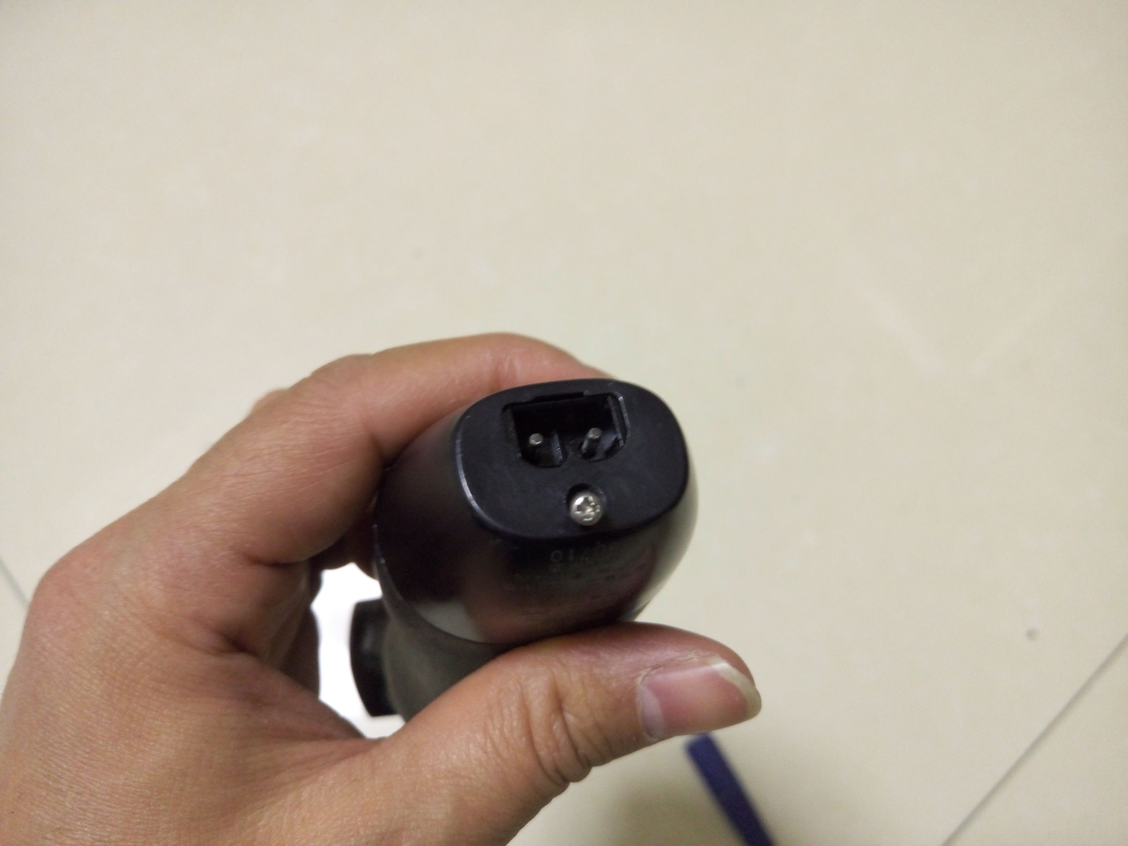 松下电动剃须刀怎样拆解修理,松下剃须刀es4027换电池教程