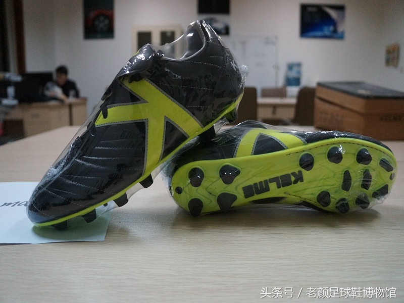 西班牙足球鞋便宜,西班牙足球鞋怎么样