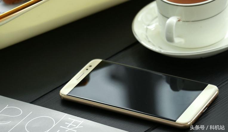 一个热心网友给我寄来对华为麦芒5的体验感受，觉得他说的很对