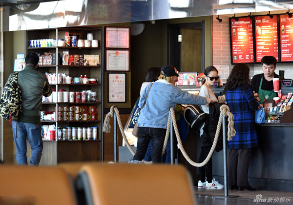 张靓颖冯轲撒狗粮,张靓颖和冯轲现场