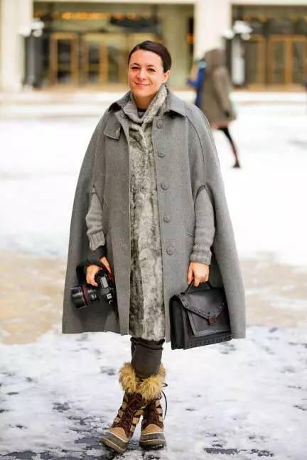 别再说鞋子没得配了,别再说雪地靴俗气了