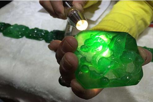 清朝上亿的藏品,价值过亿的清朝翡翠