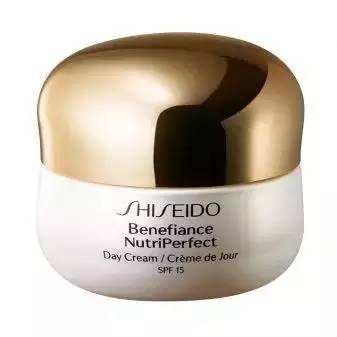 各个年龄阶段适合的护肤品品牌,日本年轻女性用什么化妆品好