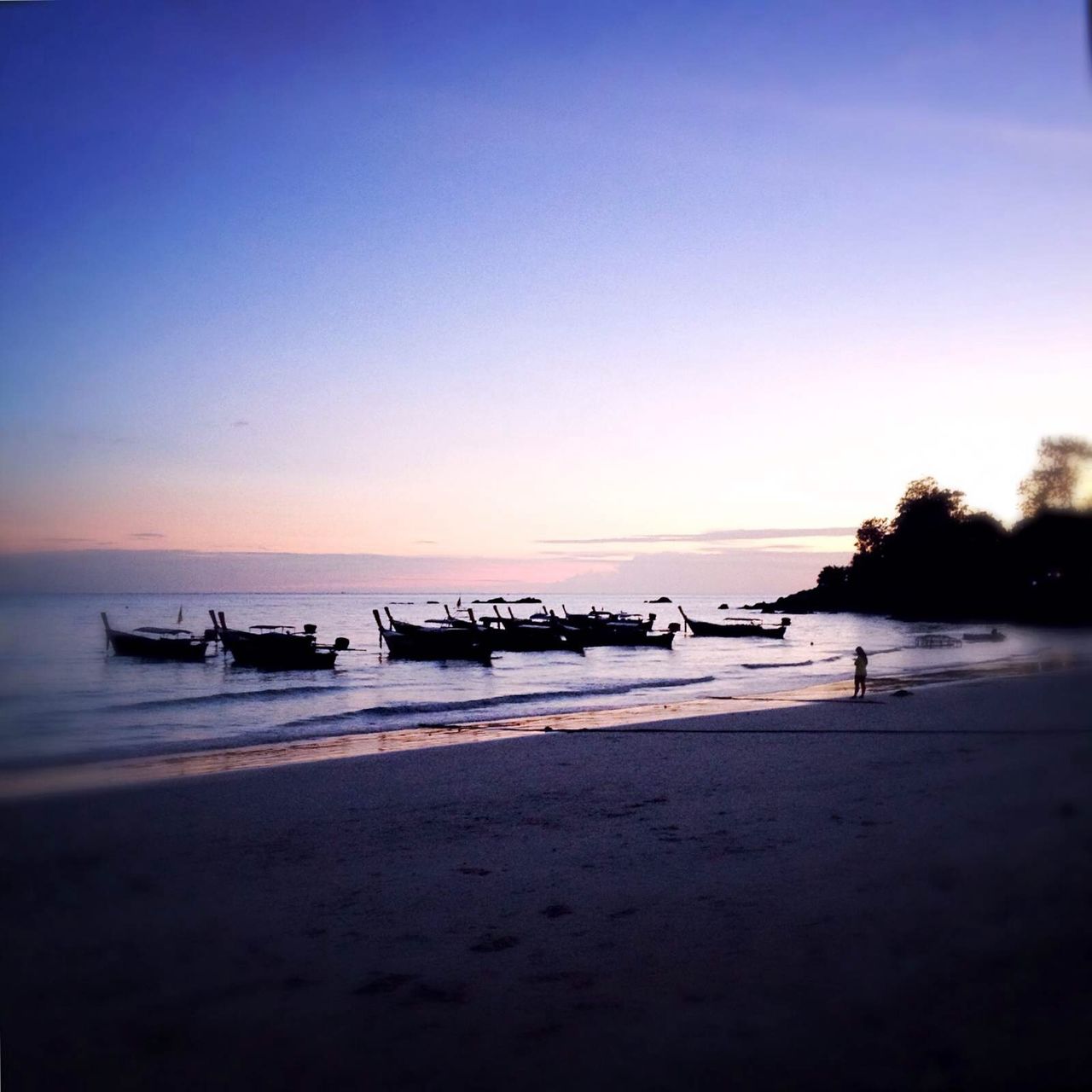 泰国天堂沙滩旅游,泰国天堂之城视频