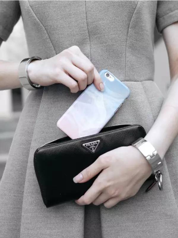 潘通十大必买颜色,潘通2024年度流行色排版