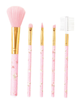 没错它们就是来抢占彩妆市场的！