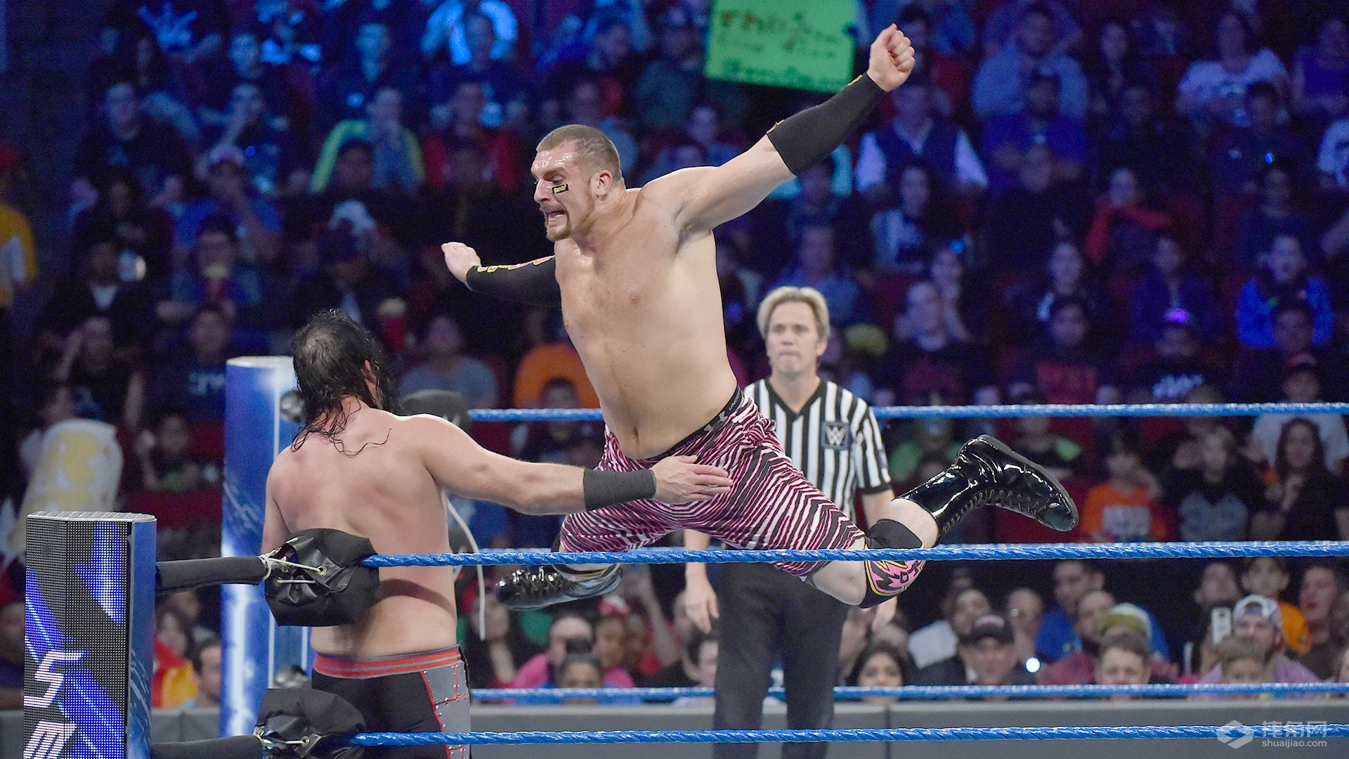 WWE驸马爷风云决战RVD！凯恩抛摔毕雪夫获全场欢呼！