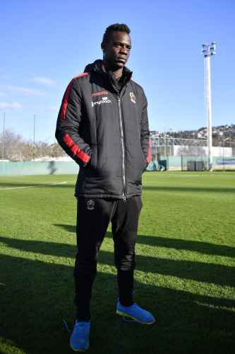 尼斯主帅法夫尔：从不担心巴洛特利我相信他的未来