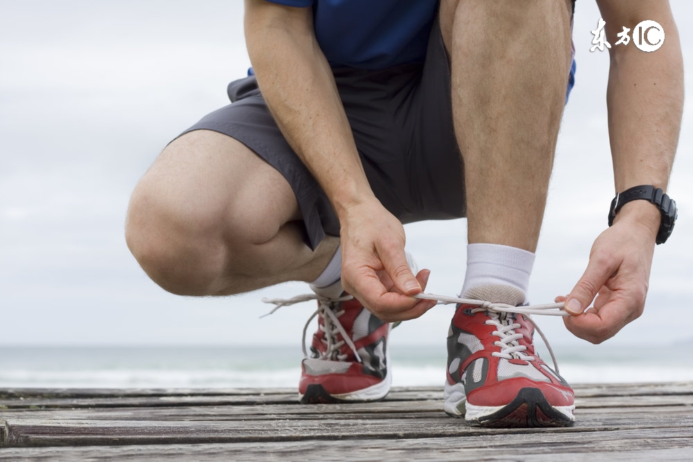 跑步鞋如何系鞋带更有包裹感,跑鞋适合日常穿怎么系鞋带