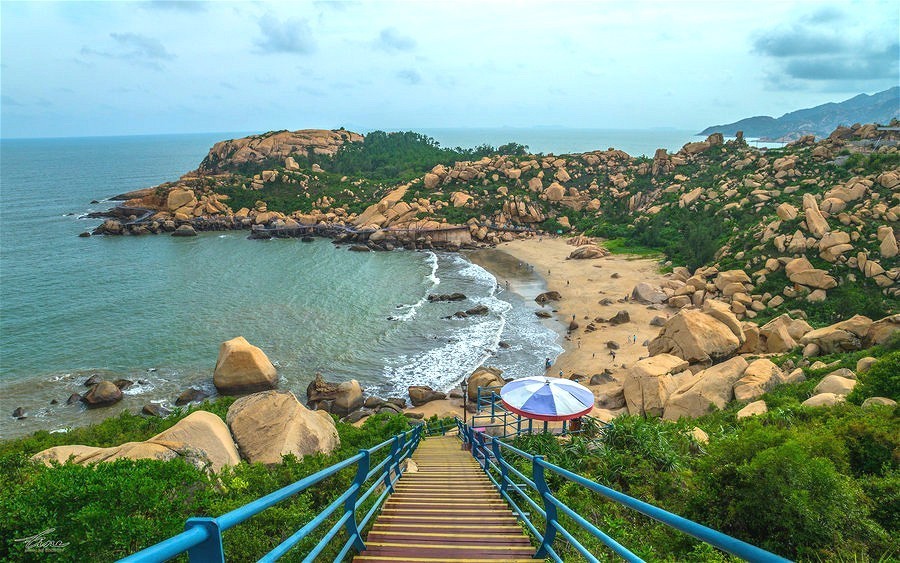 情侣每年都去一个地方拍照,情侣旅行同一个地方拍照