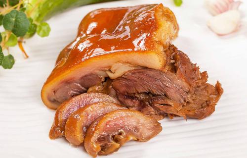 未满月的狗狗大便稀,狗狗喝水多大便稀