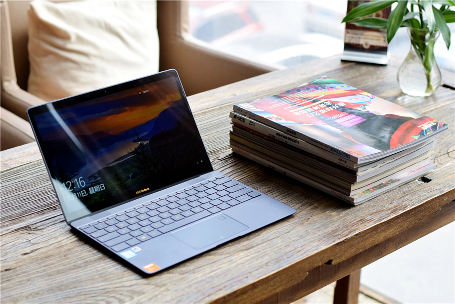 小米笔记本轻松拆机,比硬币还薄的小米笔记本开箱