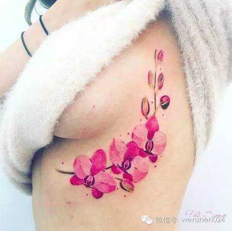 梅兰竹菊兰花纹身,梅兰竹菊侧腰纹身