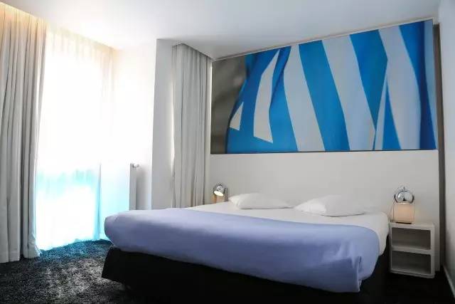 潘通十大必买颜色,潘通2024年度流行色排版