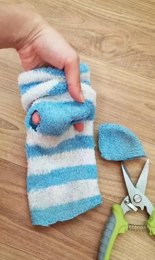 给狗狗洗澡的方法简单易学又省钱,学会这一招让狗狗乖乖听话