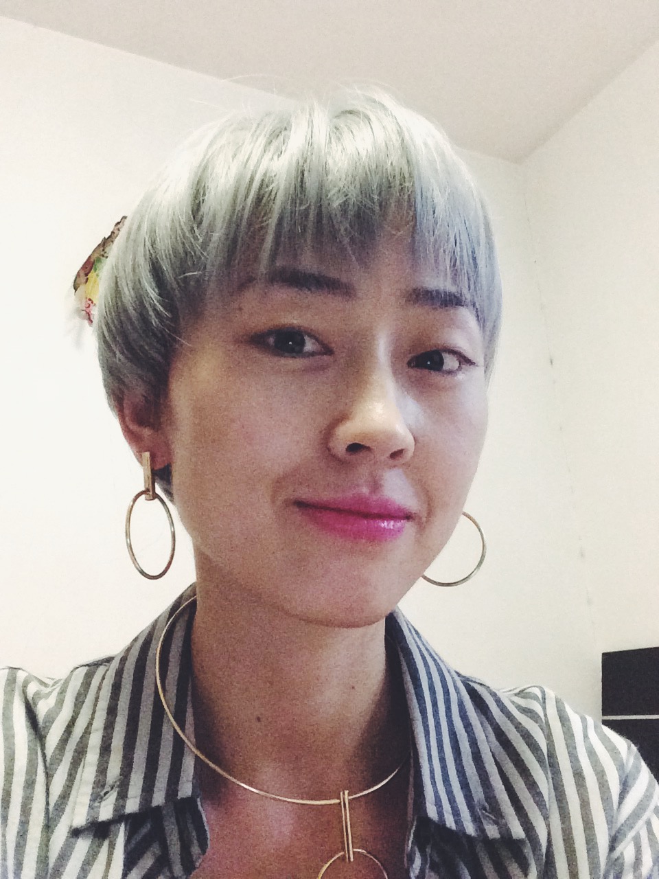 女生自己剪短发失败了,女生剪短发为什么没人接受