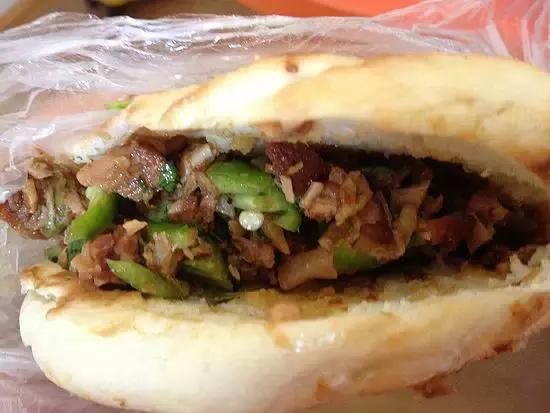 北京街头火爆排队美食小吃,北京好吃的美食店铺推荐