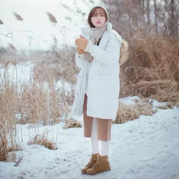 脸小穿大毛领显脸更小吗,显脸瘦帽子加大