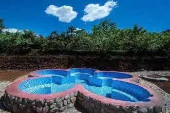 周末去温泉山庄度假,周末去泡汤