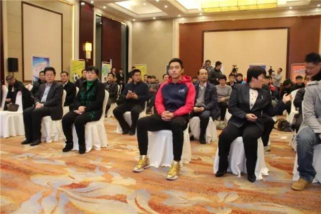 涓存矀瓒崇悆褰㈣薄澶т娇,涓存矀濂冲┛