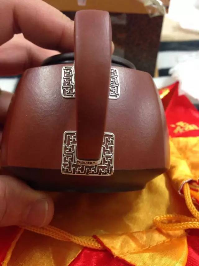 紫砂壶壶把断了如何修复最简单的,断把提梁壶怎么修复