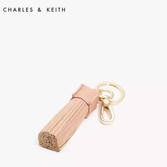 charleskeith黑色细跟新品,charleskeith黄色经典款