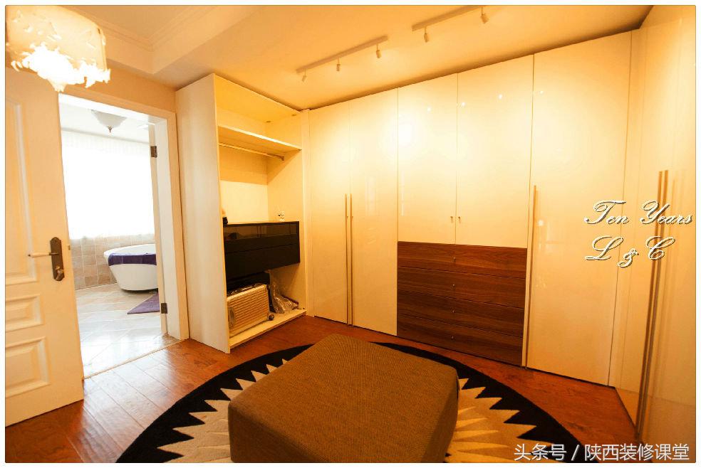 结婚已经十年，十年给老婆的礼物就是这套不大不小的房子