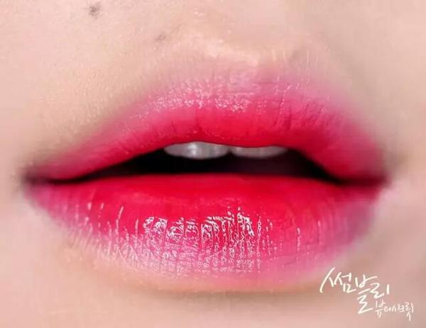 韩国唇釉爆款榜透明,韩国美妆热销唇釉