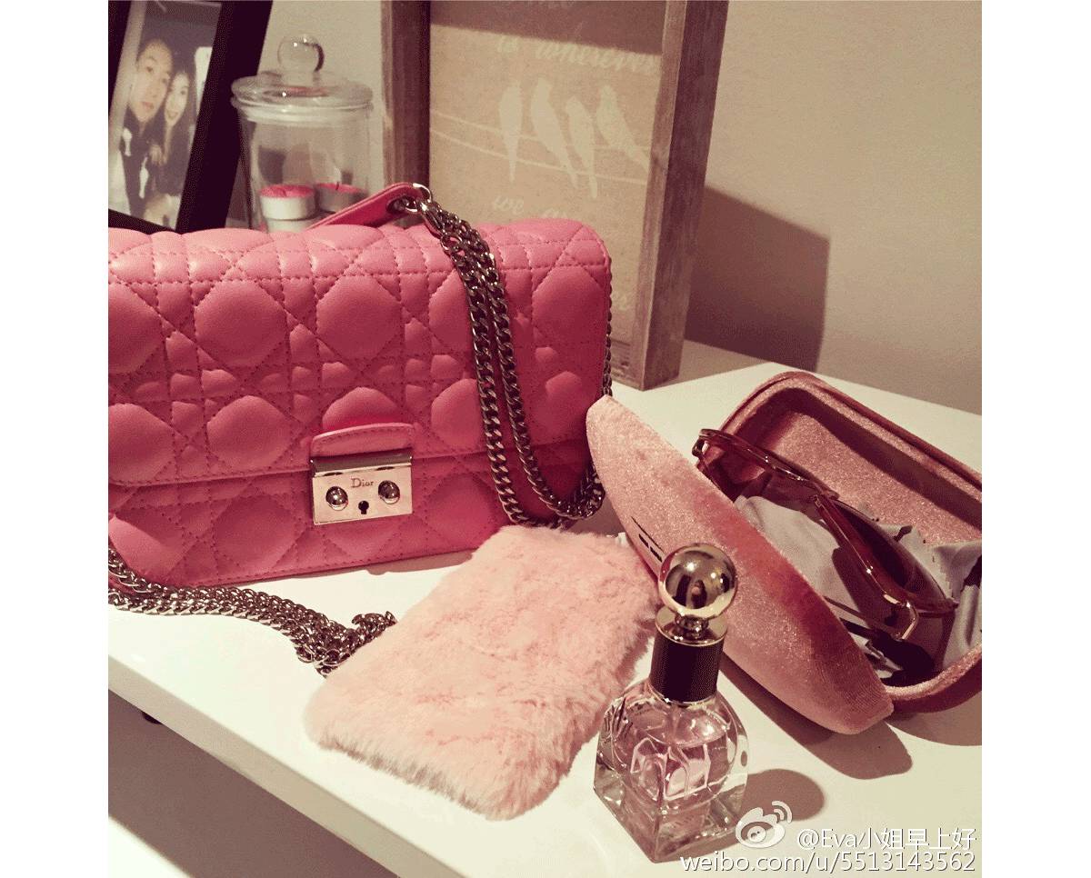 粉丝寄的礼物最后一件太惊喜了,粉丝寄来最想要的礼物