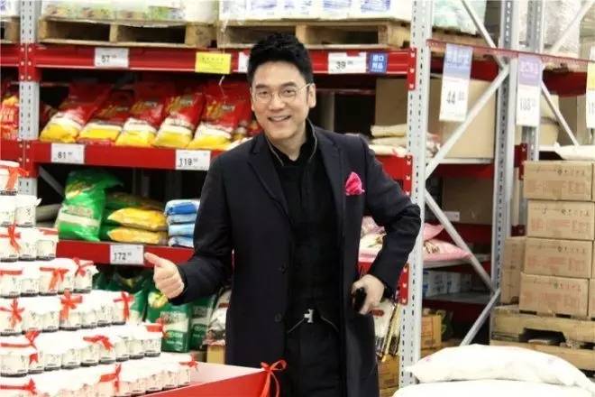 把进口商品卖到内地去,把进口商品卖到国内